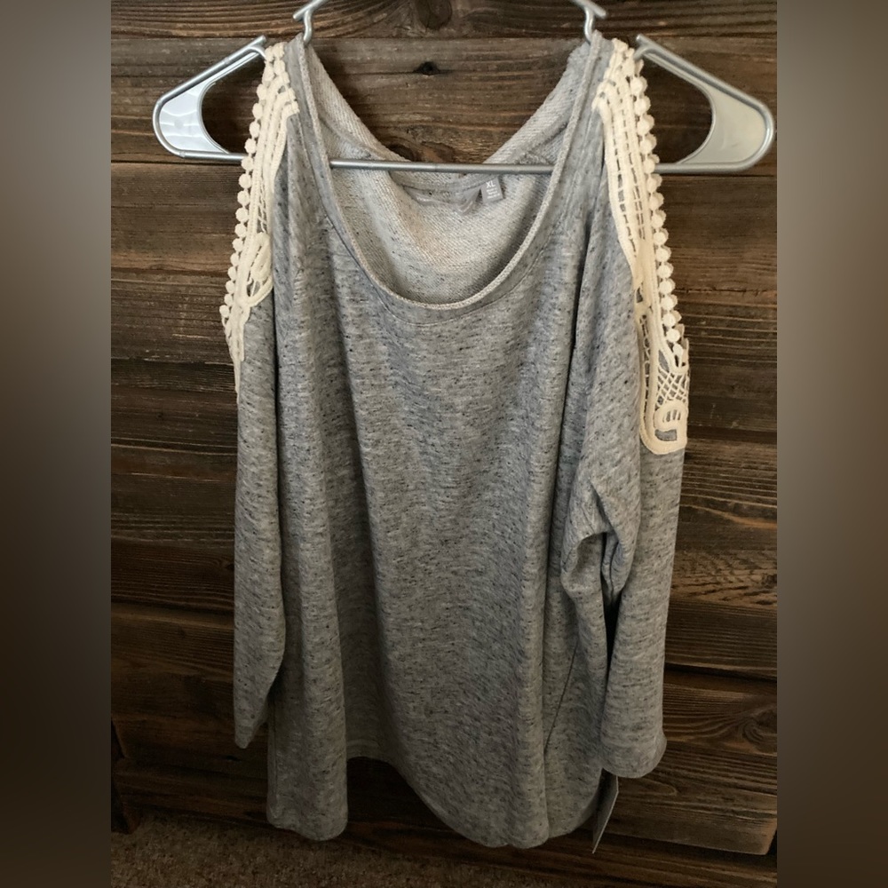 Harmony Balance Ladies French Terry long sleeved cold shoulder XL top - NWT